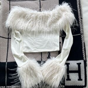 Faux Fur Trim Off-Shoulder Crop Sweater